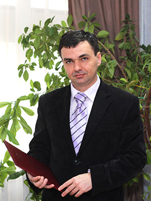 uzunov vv